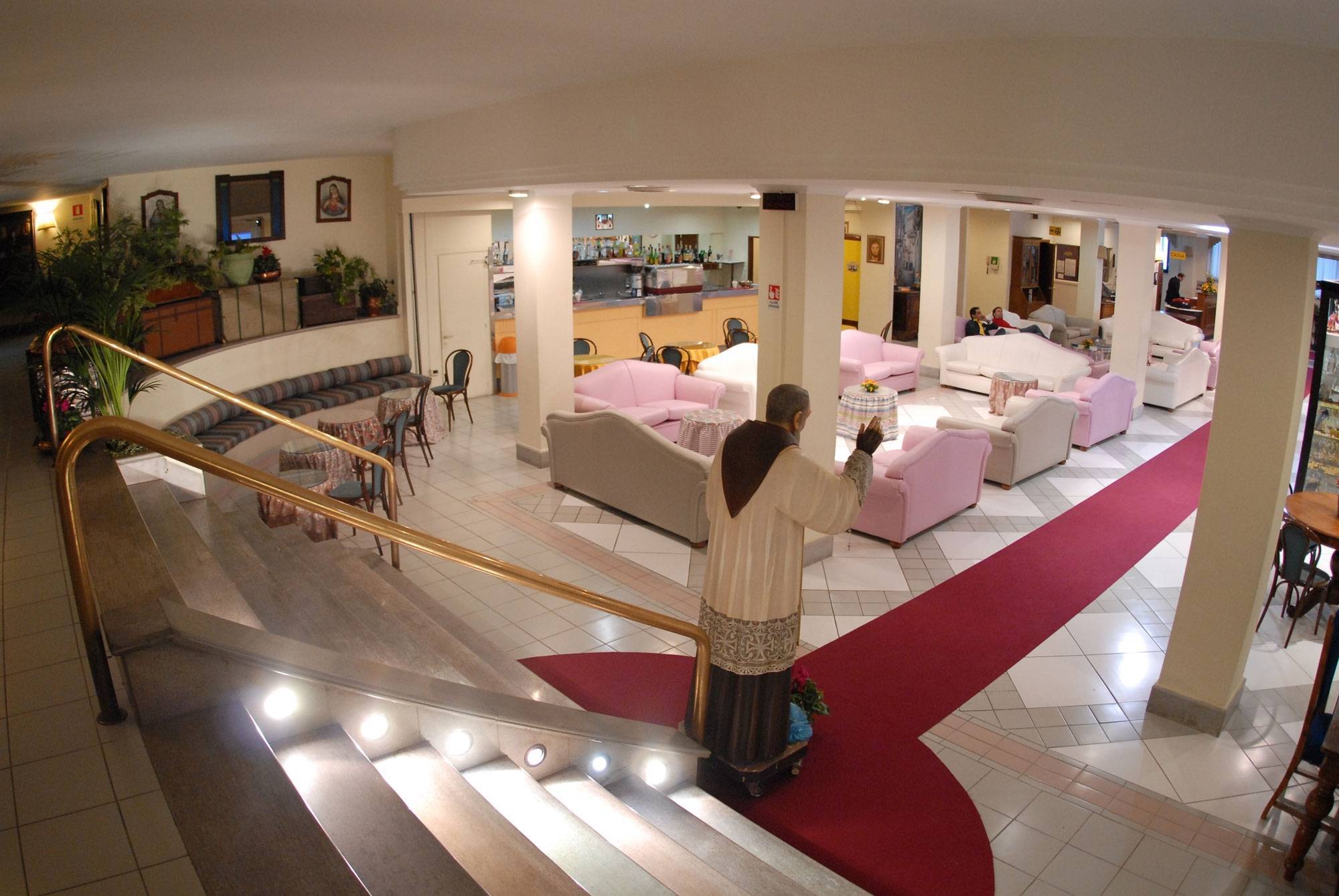 V7 Hotel Сан Джовани Ротондо Екстериор снимка